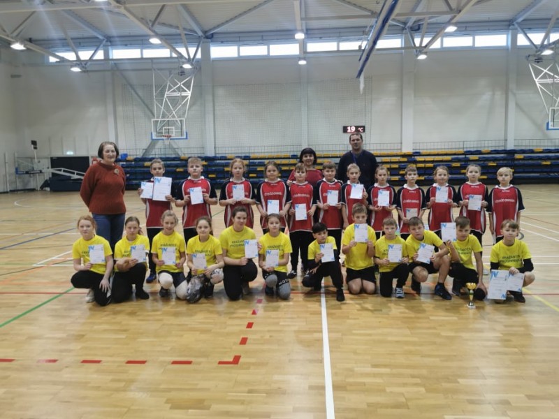 Rajono mokyklų pradinių klasių kvadrato varžybos