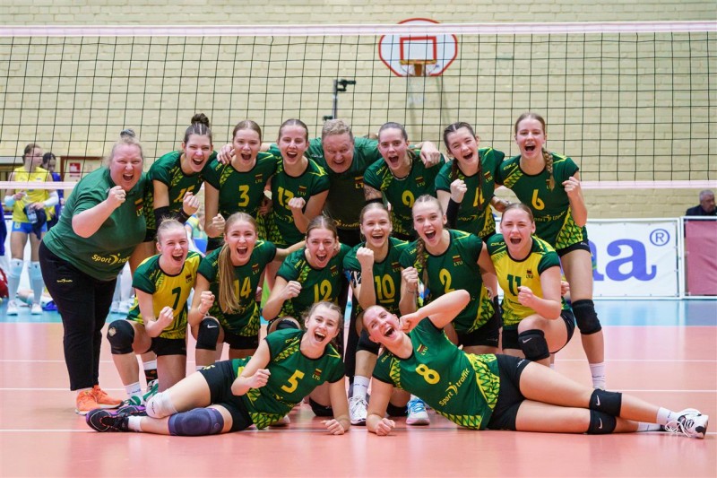 Trys Kelmės SC tinklininkės atstovavo Lietuvos U18 rinktinei